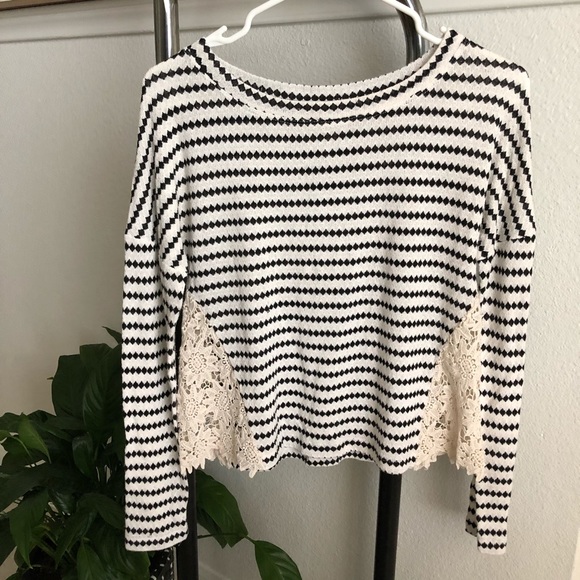 Maison Jules Tops - Maison Jules sweater with crochet sides